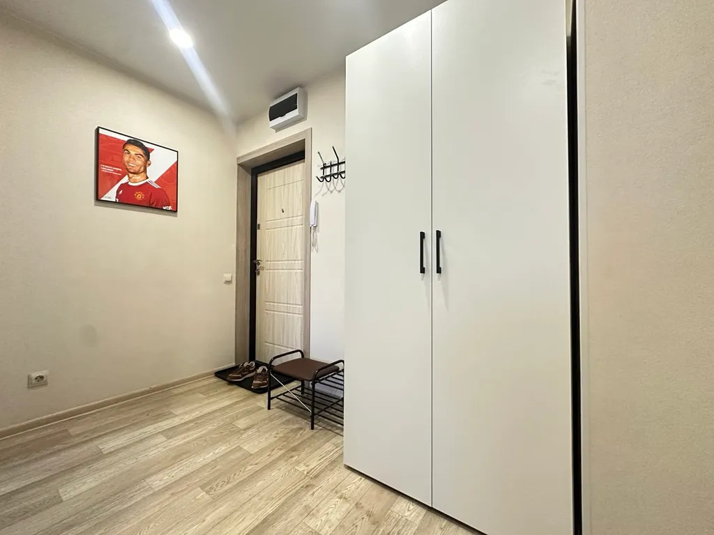 Евродвушка с футбольной атмосферой