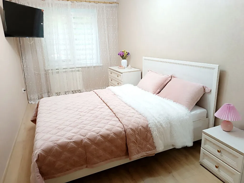 Просторная двухкомнатная квартира для семьи — аренда посуточно в Ялта