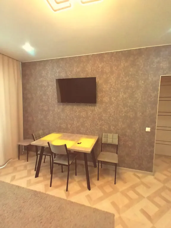 Отличная квартира в развитом районе города — аренда посуточно в Борисовичи