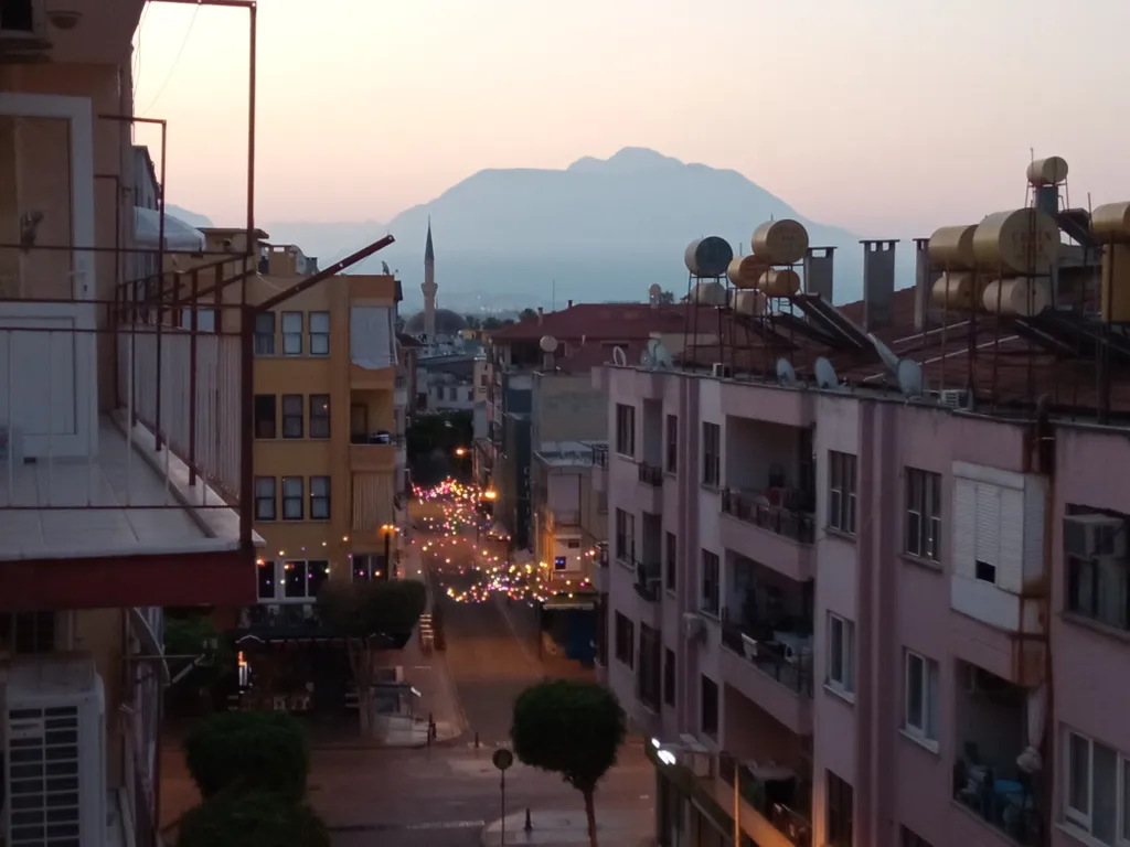 Уютная 1-комнатная квартира в 7 минутах от пляжа Клеопатра