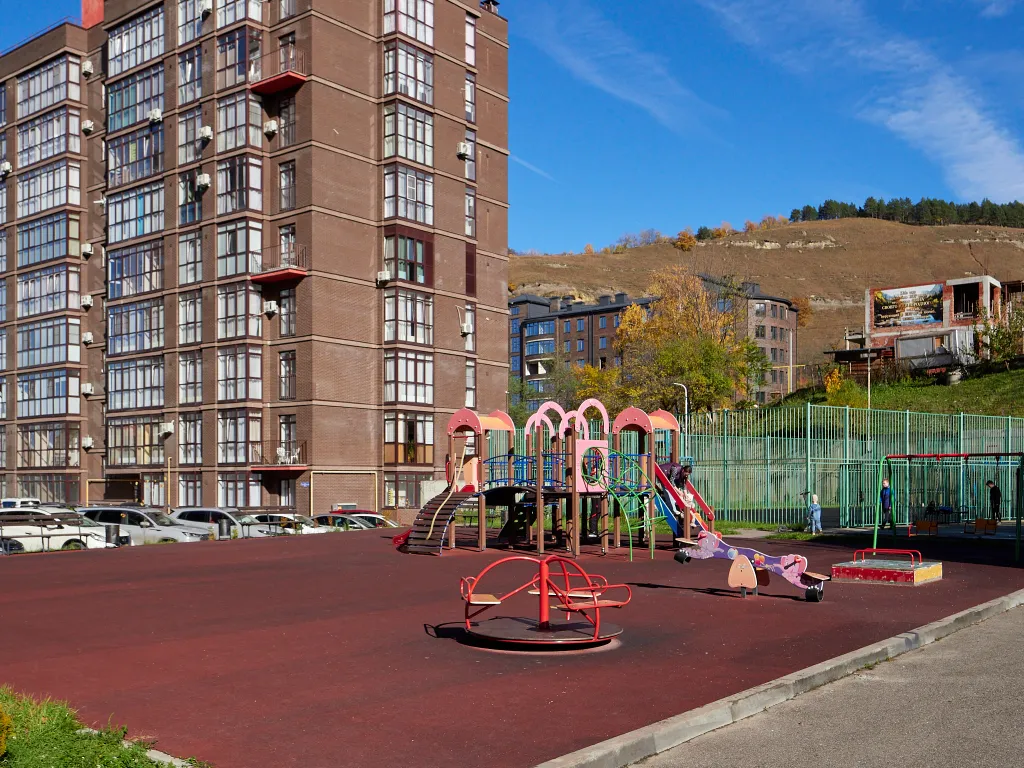 Новая квартира с видом на горы