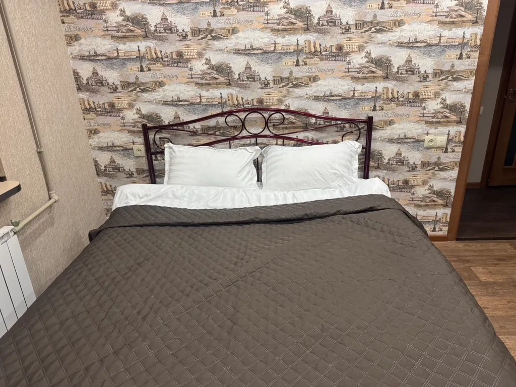 Видовая двухкомнатная квартира в самом центре города