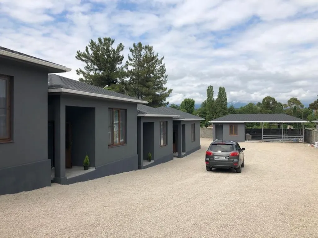 Коттедж 1-комнатный Дом — аренда посуточно в Пицунда