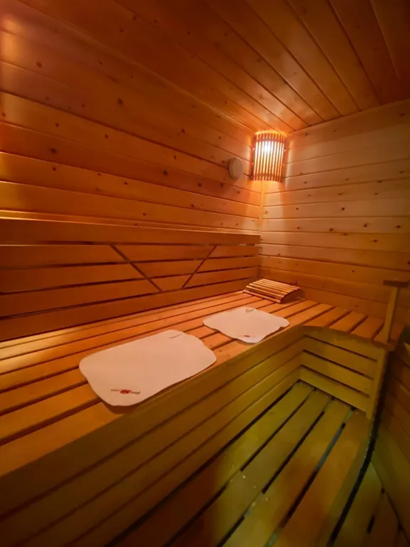 Большой оранжевый дом до 6 человек с баней и банным чаном