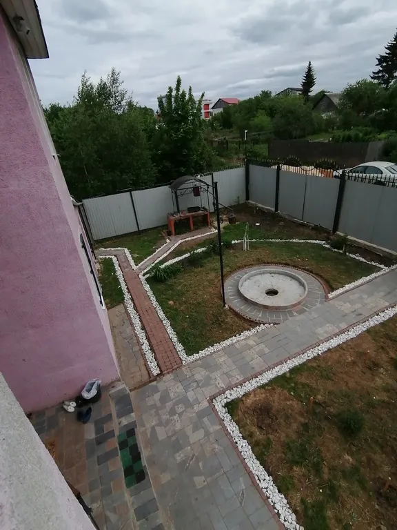 Коттедж в черте города