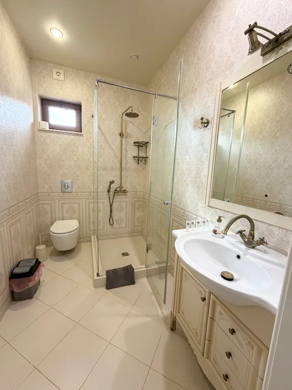 Просторный уютный коттедж с сауной и удобной транспортной развязкой