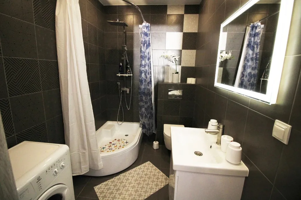 Комфортная студия в доме Привилегия со двором парком