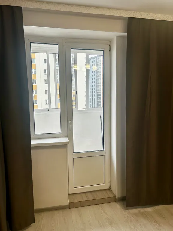 Просторная студия у парка