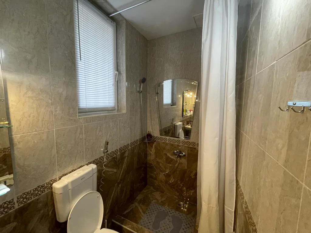 Уютная 2-я квартира в гостевом доме в самом центре