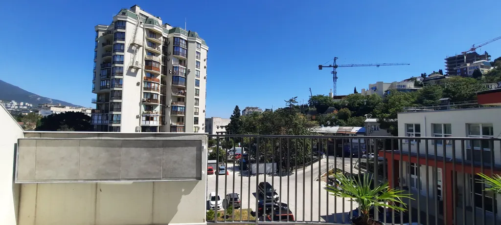 Квартира Квартира с большим балконом — Ялта