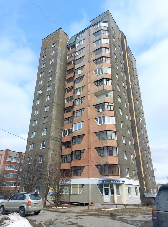 Большая квартира в спальном районе