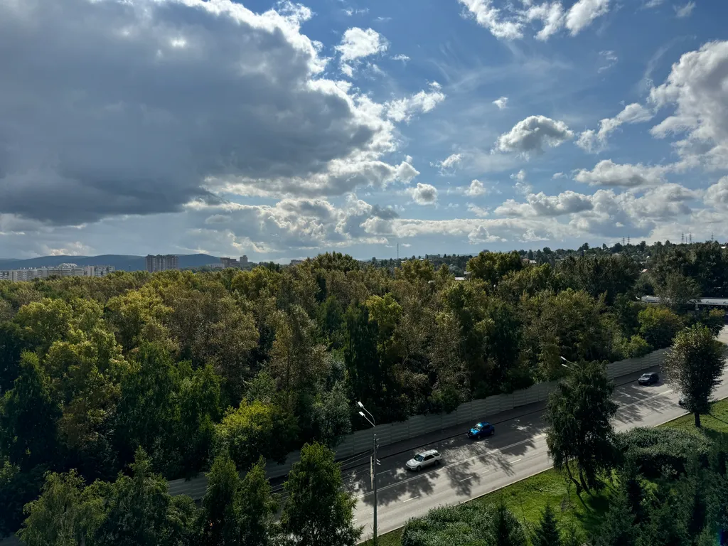 Светлая и уютная квартира рядом с СФУ