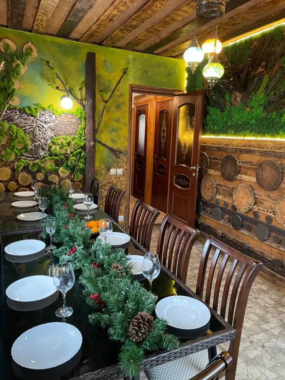 Уютный дом с видом на лес