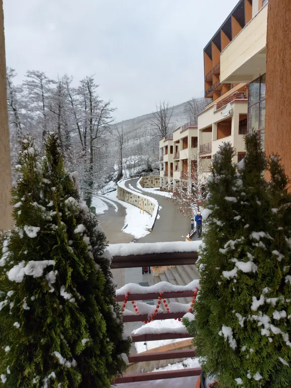 Двухуровневая квартира с великолепным видом в Красной Поляне