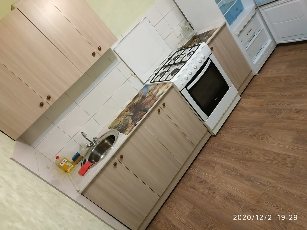 Квартира у тц планета, зелен