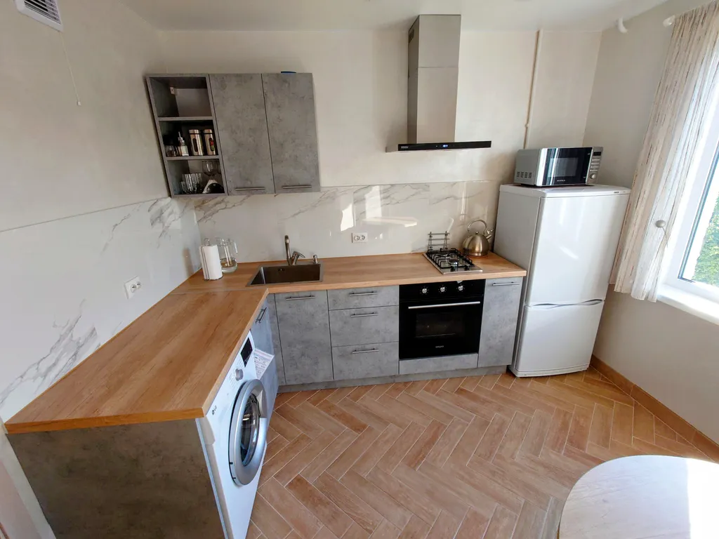 Современная двухкомнатная квартира в центре города