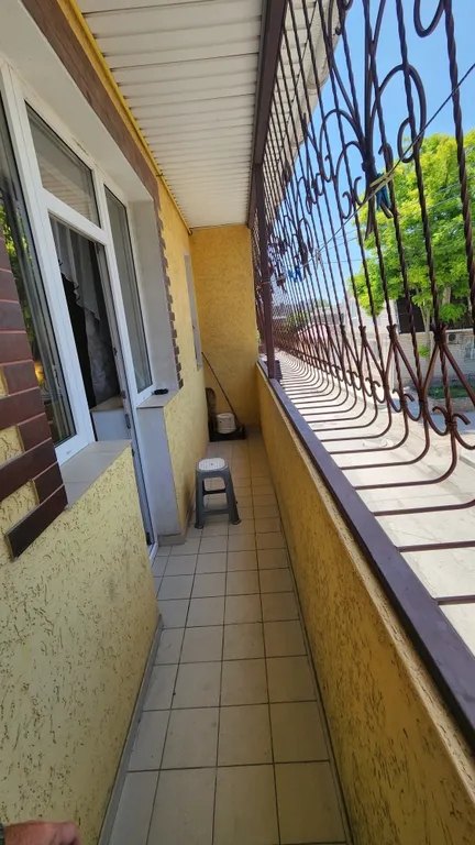 Квартира с удобным положением возле супермаркета Фрэш