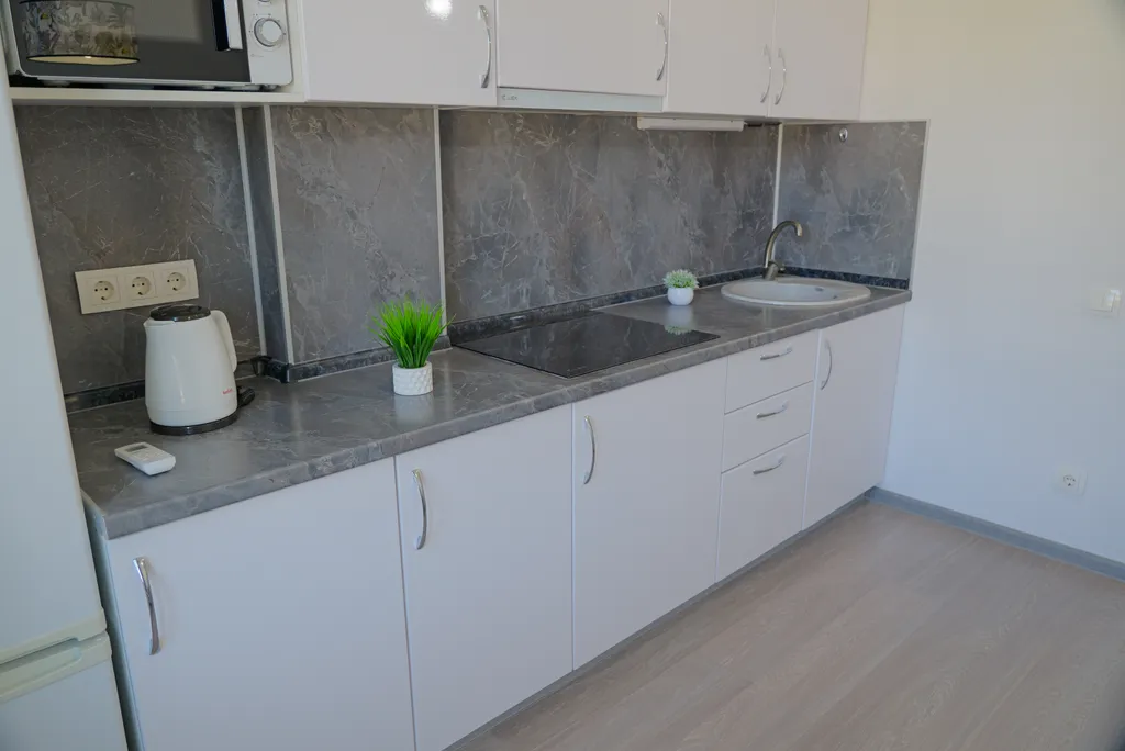 Лаконичная квартира, до моря 3 минуты пешком