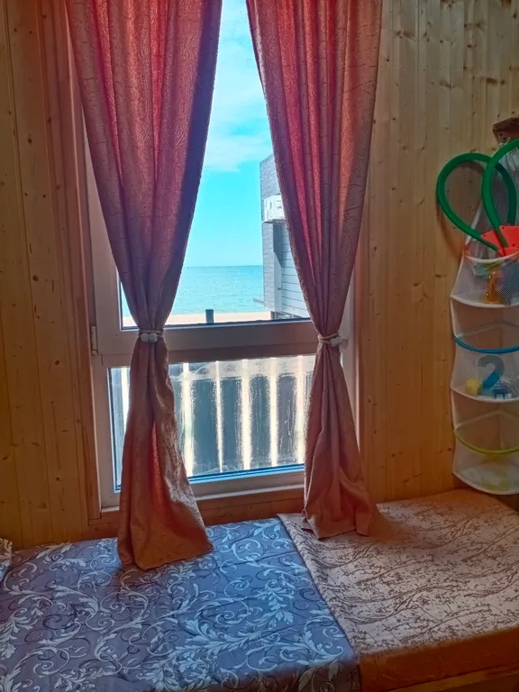 Дом на берегу моря