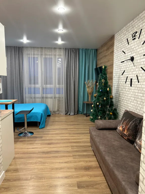 Уютная бирюзовая студия в Аквамарине