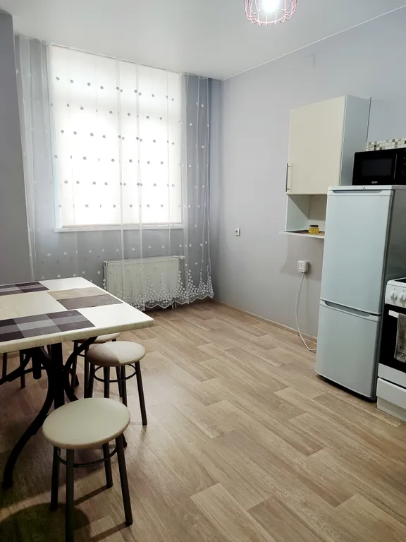 Квартира 1-комнатная у ТРЦ Планета Арена Север Ледовый