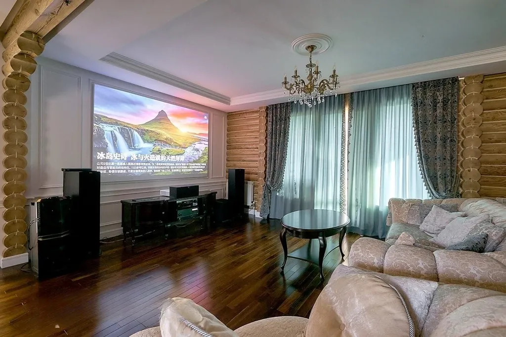 Элитный коттедж с бассейном и спа на берегу озера в живописном месте