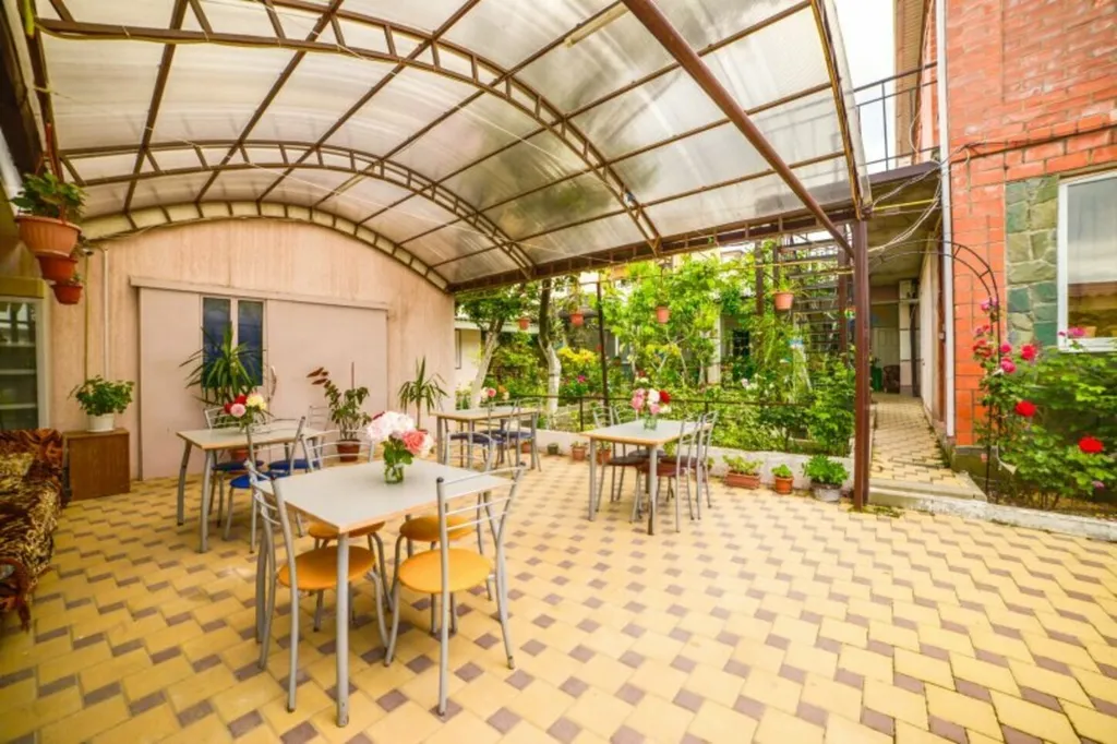 Эконом номер на троих