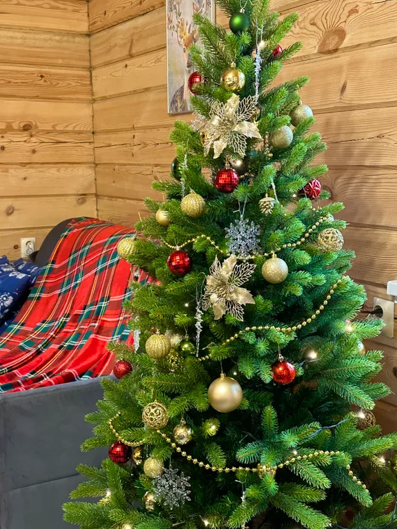 Новый круглогодичный 3-й коттедж на берегу Катуни