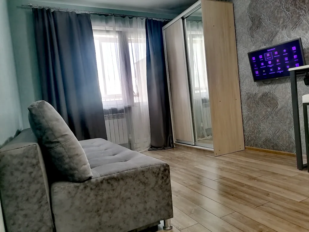 Уютная студия с видом на Ангару