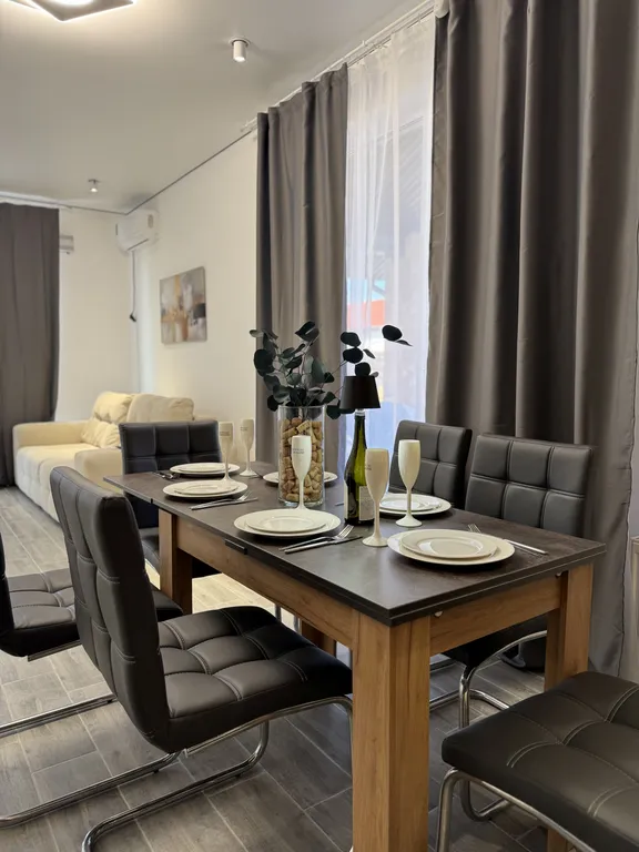 Дом с бассейном в Винной деревне Тамань