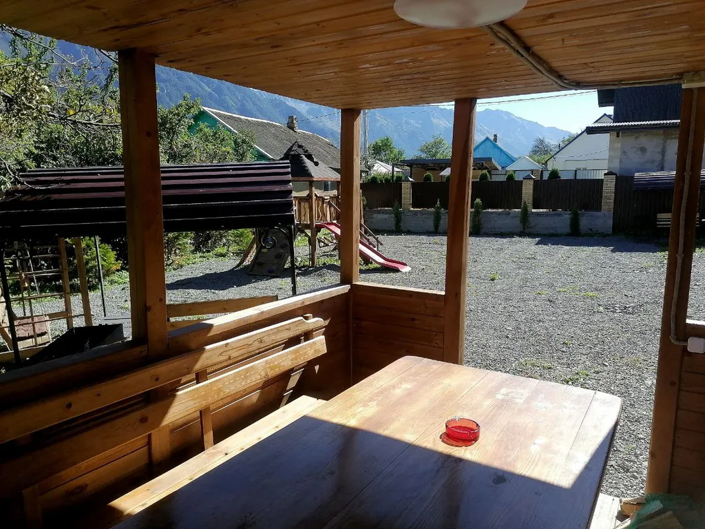 Коттедж Барнхаус с видом на красивый пейзаж Домбайских гор — Теберда