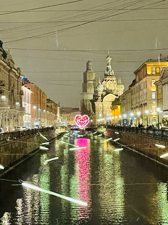 Центр Вид- река,  кораблики Версаль