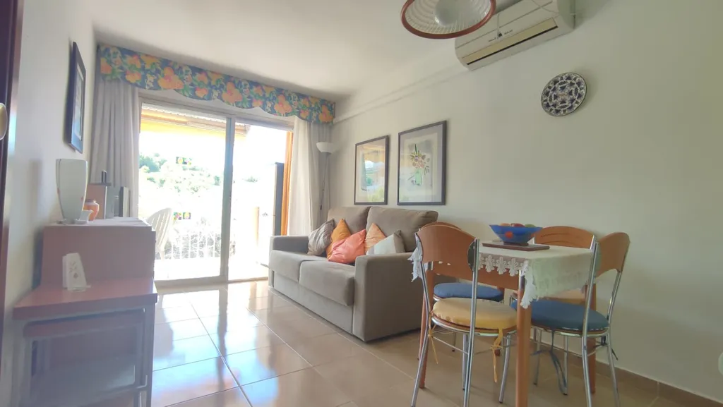 Apartsalou Penedes