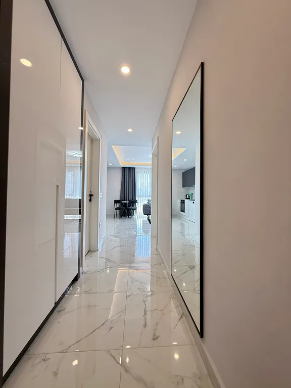 Квартира с видом на море и горы. Пляж Клеопатра