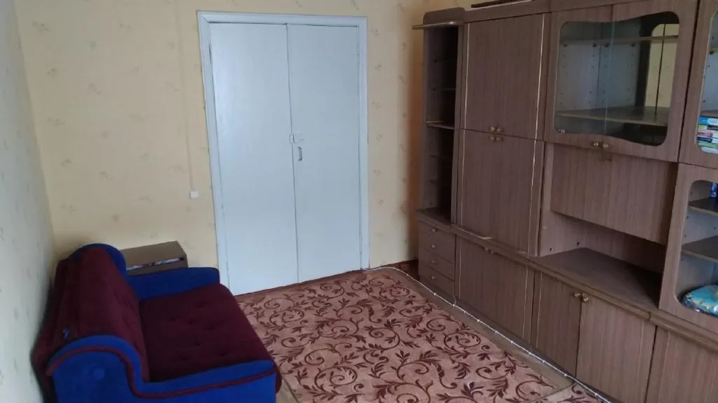 Через дорогу - море