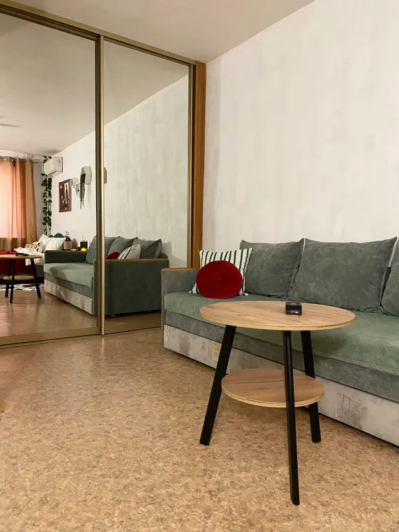 Просторная квартира с видом на город и парк