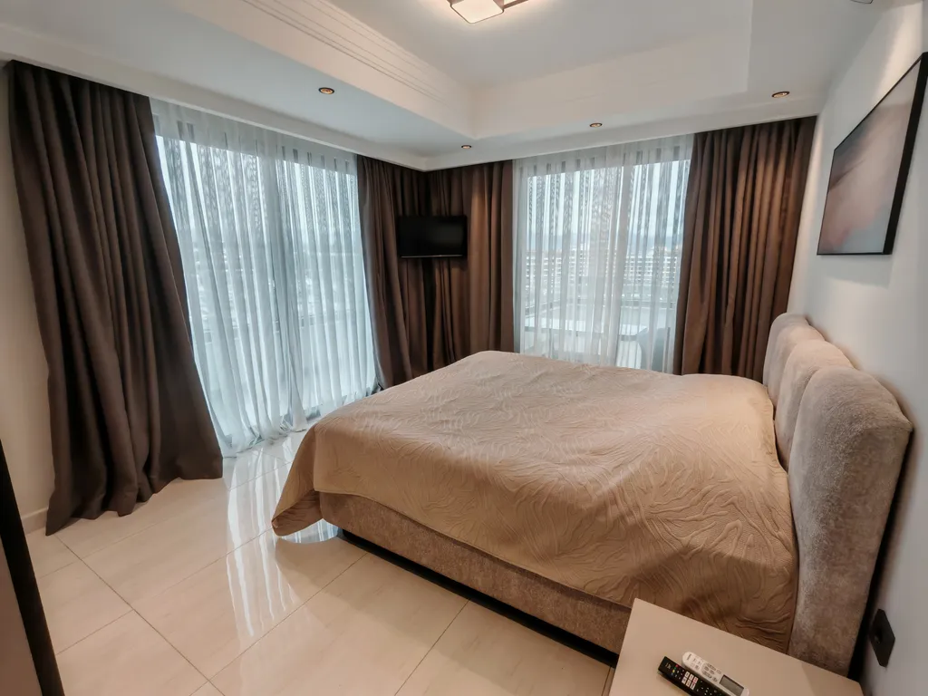 Квартира 1+1 в Azura World c видом на бассейн и аквапарком