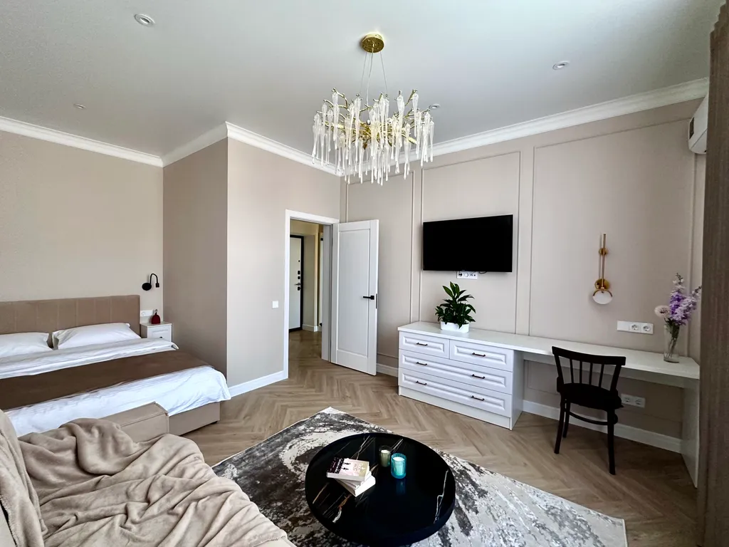 Квартира с новым дизайнерским ремонтом и мебелью