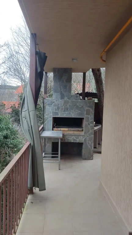 Уютный дом в лесной зоне в трёх километрах от моря