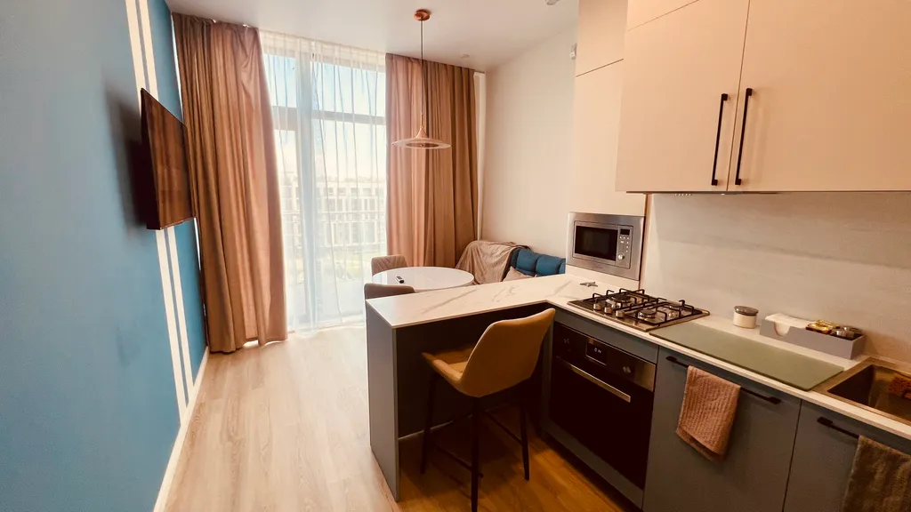 Квартира у моря с новым ремонтом, на первой линии