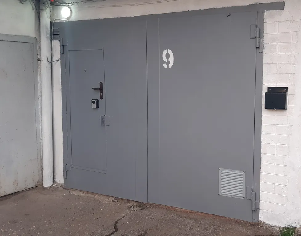 Жилой гараж с парковочным местом