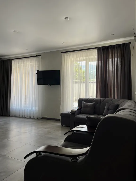 Уютный дом с видом на горы