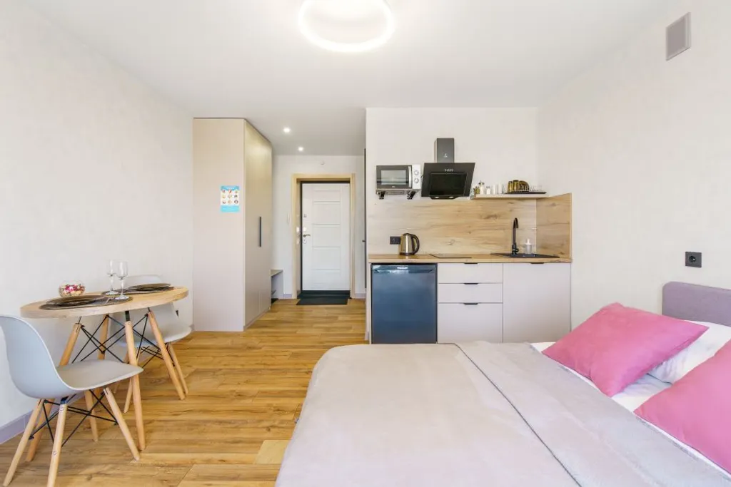 Good Night на Савиных 4А