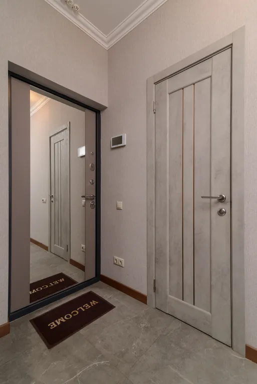 Уютная квартира с панорамными окнами