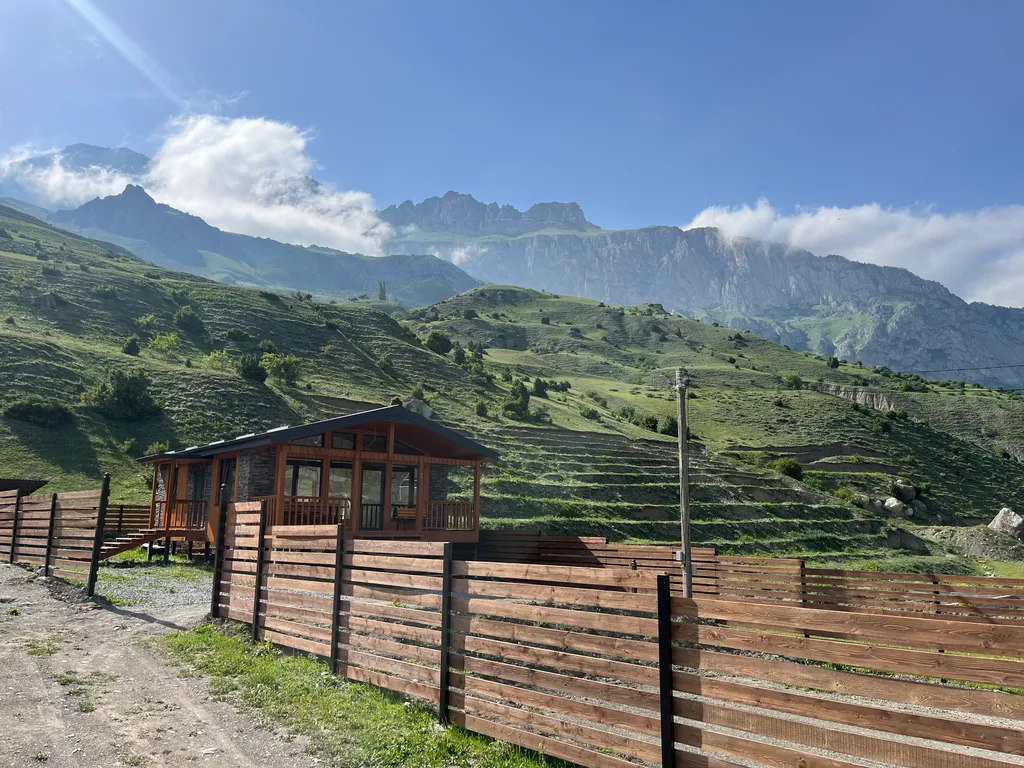 Коттедж в горах Осетии-Фиагдон