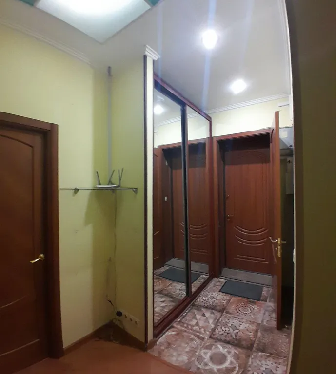 3-комнатная квартира в центре с высокими потолками