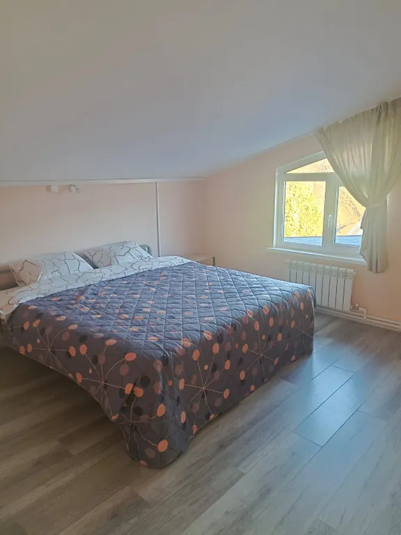 Уютный дом с русской баней на пруду у леса