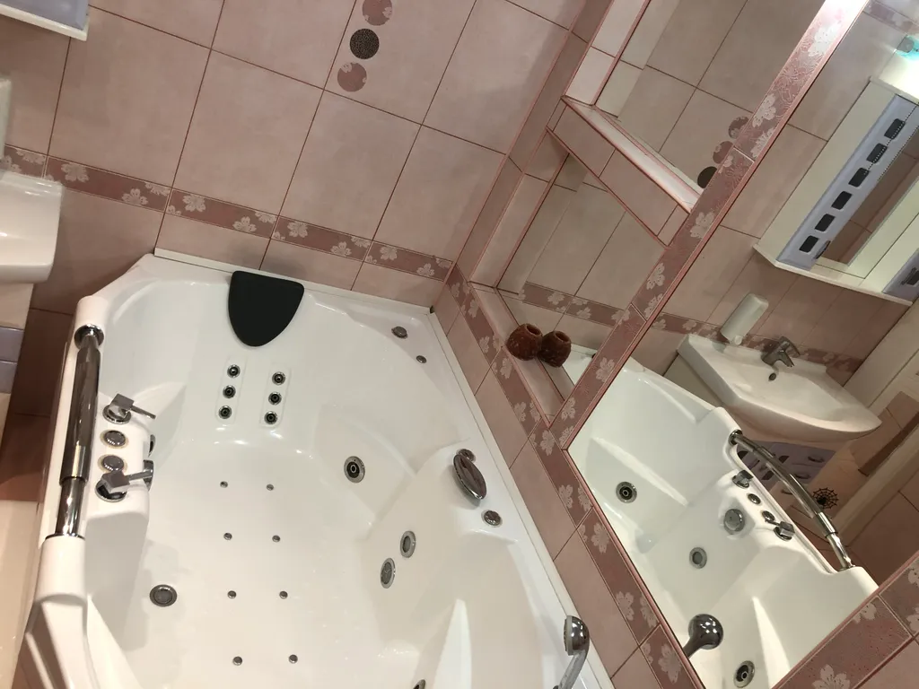 Апартаменты с Джакузи и видом на Парк