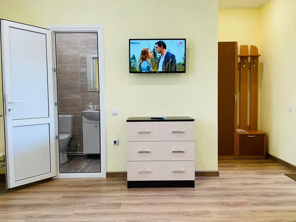 Коттедж Семейный дом с русской баней, беседками и мангалом — им. Морозова