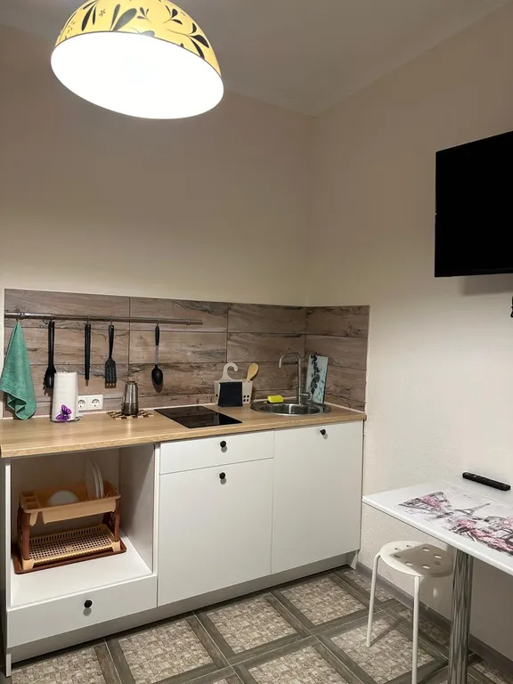 Квартира Квартира Уютный двухкомнатный номер с кухней и террасой с видом на горы — Судак